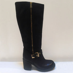 SOLD - New INTRIGO boots, sz 8